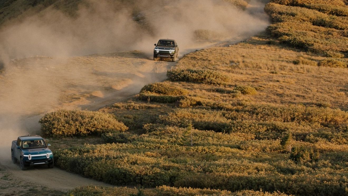 Producătorii de mașini electrice Tesla, Rivian și Lucid devin cele mai valoroase companii auto de pe piață