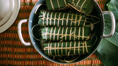 Rețetele tradiționale din Cambodgia prind din nou viață: Cum a reușit o bucătăreasă să salveze istoria culinară a țării, aproape distrusă de sângerosul dictator Pol Pot