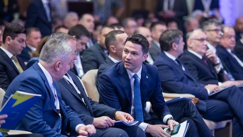 SURSE: Robert Sighiartău a cerut o ședință a conducerii PNL pe tema gestionării crizei din educație / ”PNL pierde popularitate în fiecare zi”
