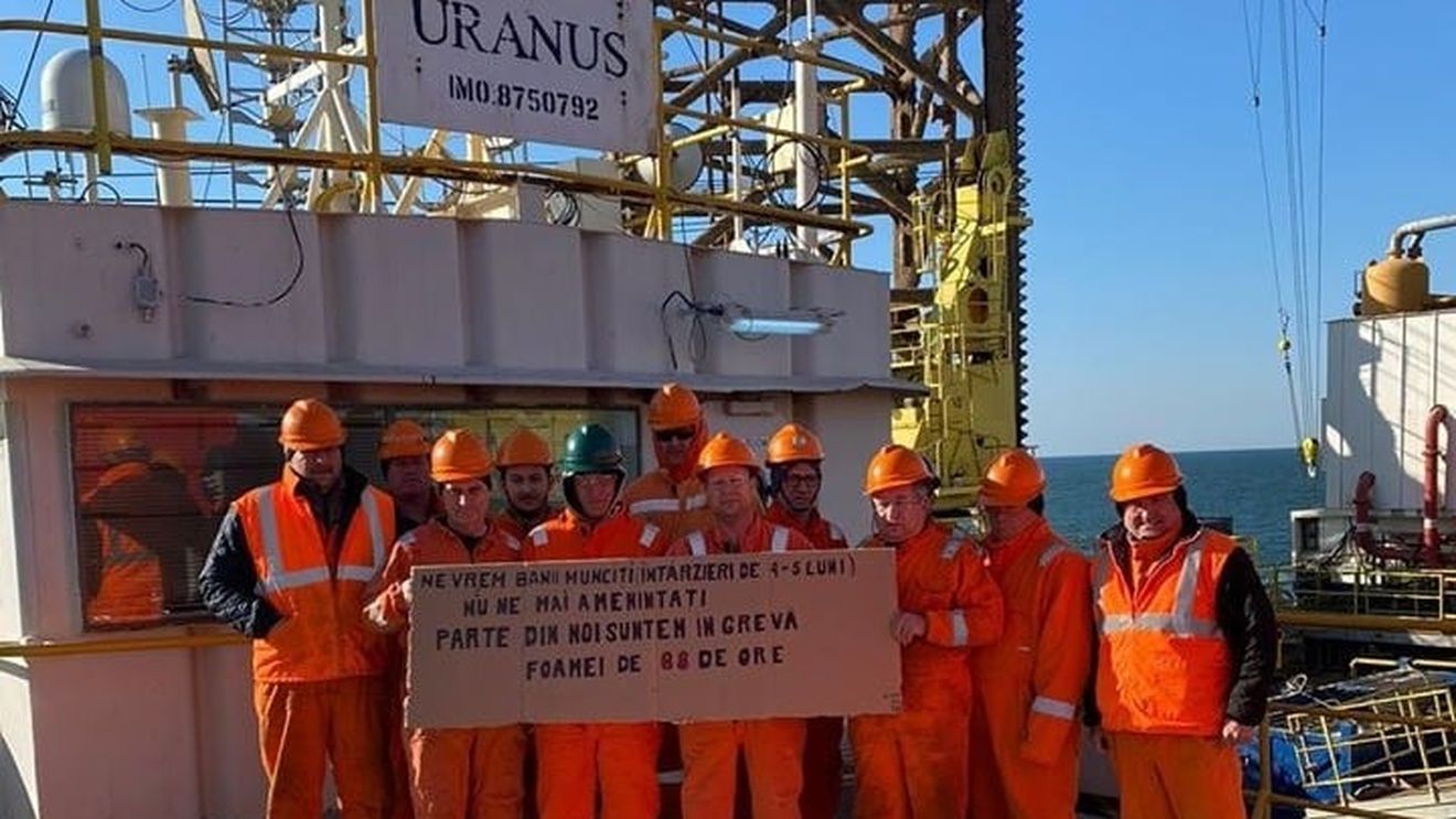 Angajații pe o platformă de foraj maritim a companiei Grup Servicii Petroliere au intrat în grevă și reclamă neplata salariilor. Compania: ”Există o dispută juridică”