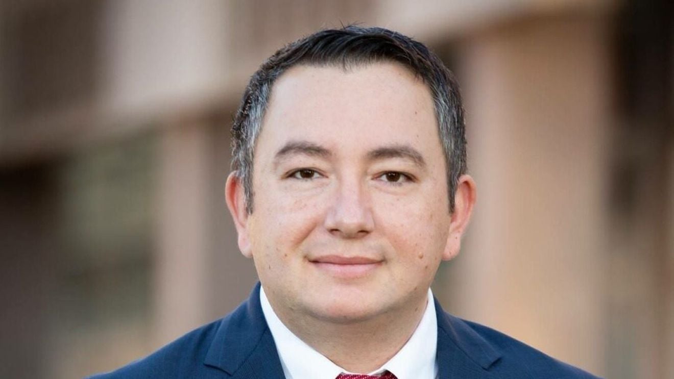 Cine este românul cu cea mai înaltă funcție politică din SUA / Ben Toma a plecat din România în Statele Unite când avea 8 ani și acum a fost învestit preşedinte al Camerei Reprezentanţilor din Statul Arizona