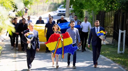 George Stângă a fost ales preşedinte al PNL Galaţi. Deputatul, înregistrat de procurorii DNA în timp ce încerca să intervină pe lângă ministrul Drulă ca să îi țină oamenii în funcții