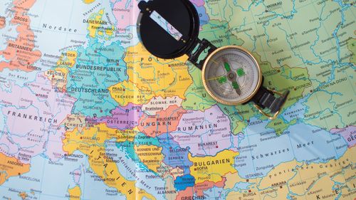 Vot în Germania, duminică, în cadrul unor alegeri cu miză mare, urmărite îndeaproape de Europa şi SUA / Friedrich Merz, liderul conservator, porneşte de pe prima poziţie pentru a deveni următorul cancelar al Germaniei / Circa 59,2 milioane de alegători sunt așteptați la vot