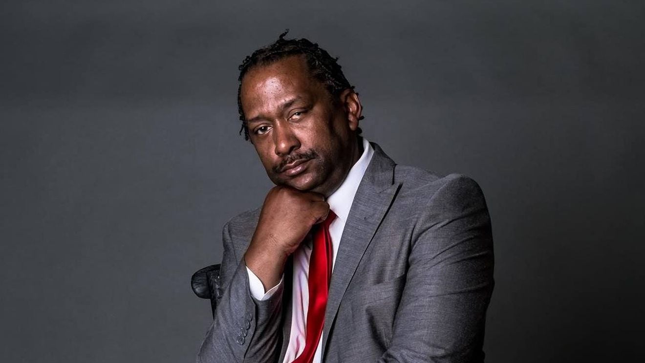 Cum i-a păcălit un activist de culoare pe neonaziștii americani: A preluat șefia uneia dintre cele mai mari organizații neonaziste din SUA cu scopul de a o distruge din interior