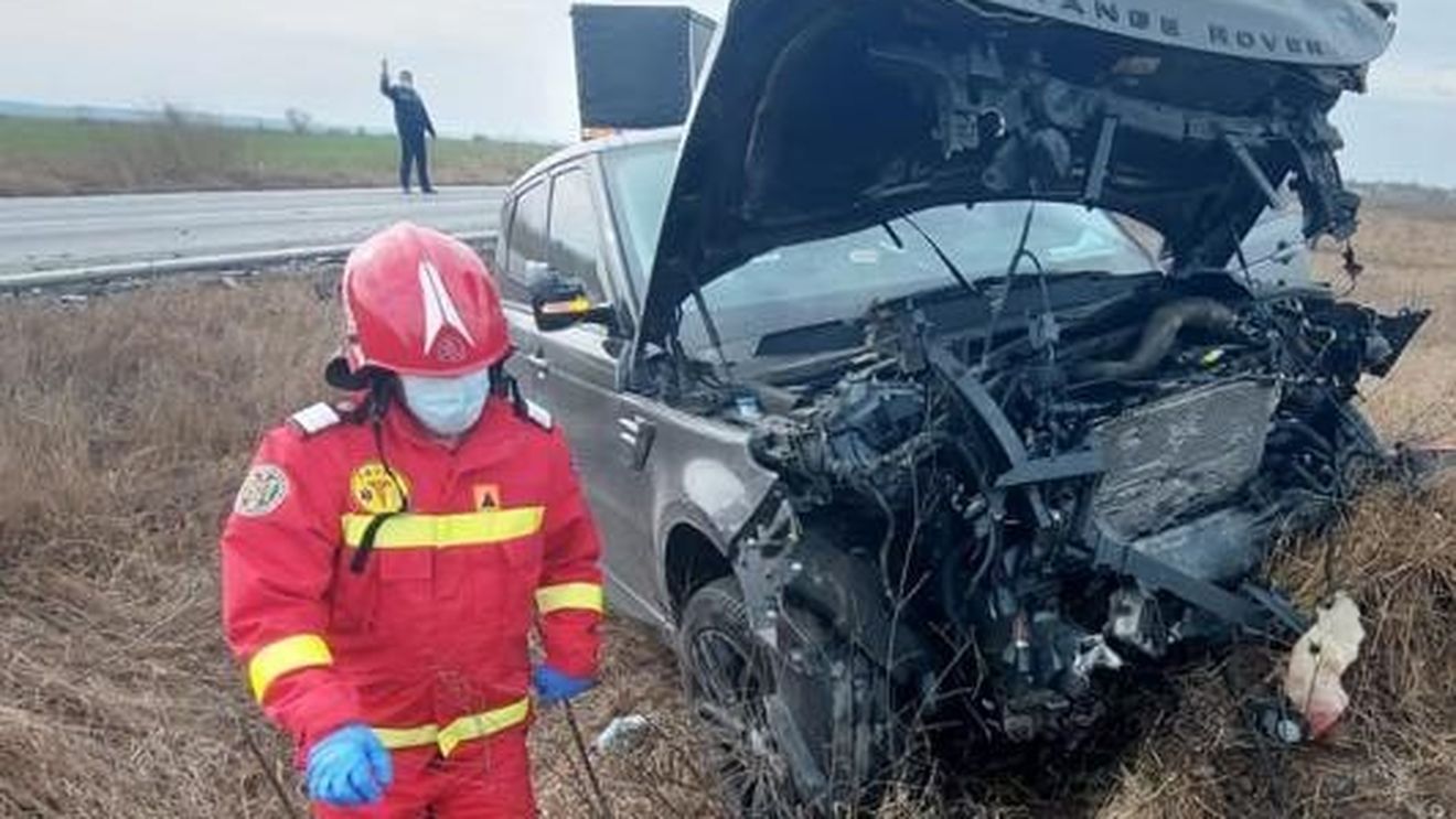 Doi copii, loviţi de un autoturism condus de un adolescent de 17 ani, în Teleorman. Unul dintre ei este în stare gravă