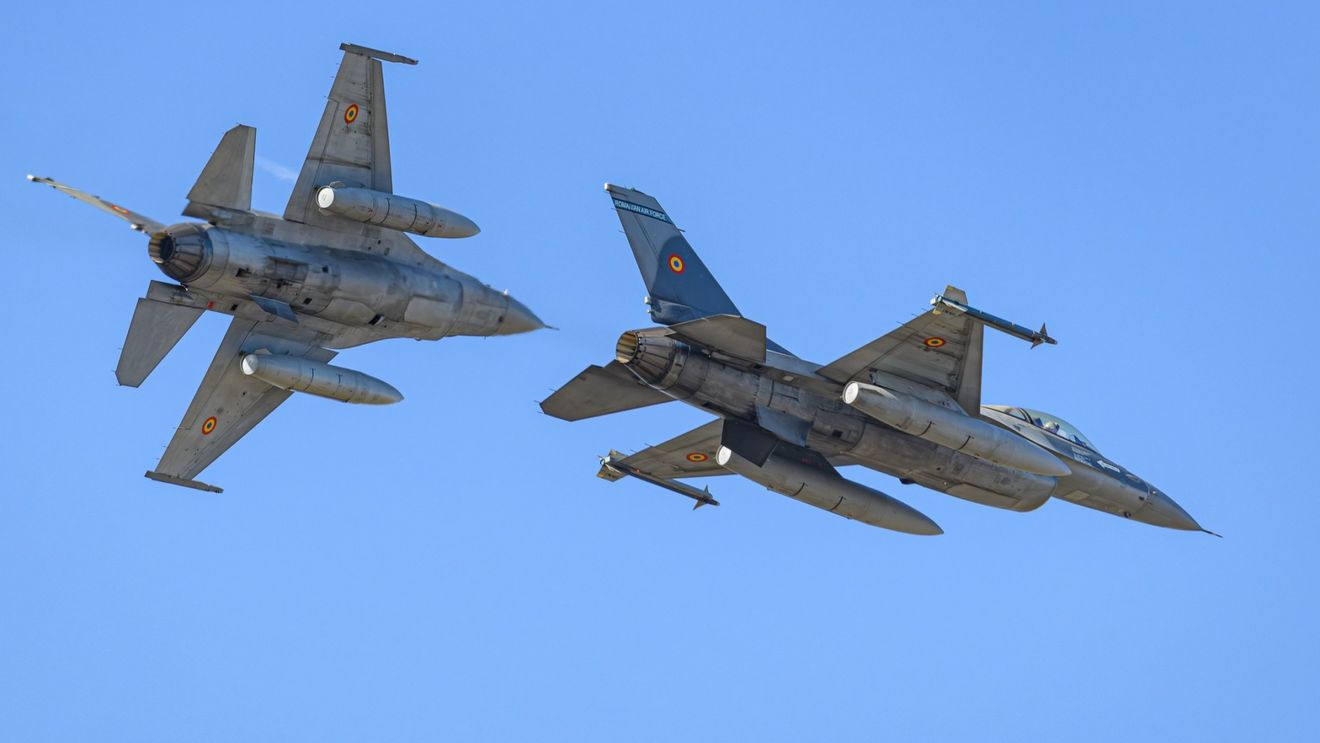 Piloţi bulgari de avioane MiG-29 şi români de F-16 au efectuat un exerciţiu comun de poliţie aeriană