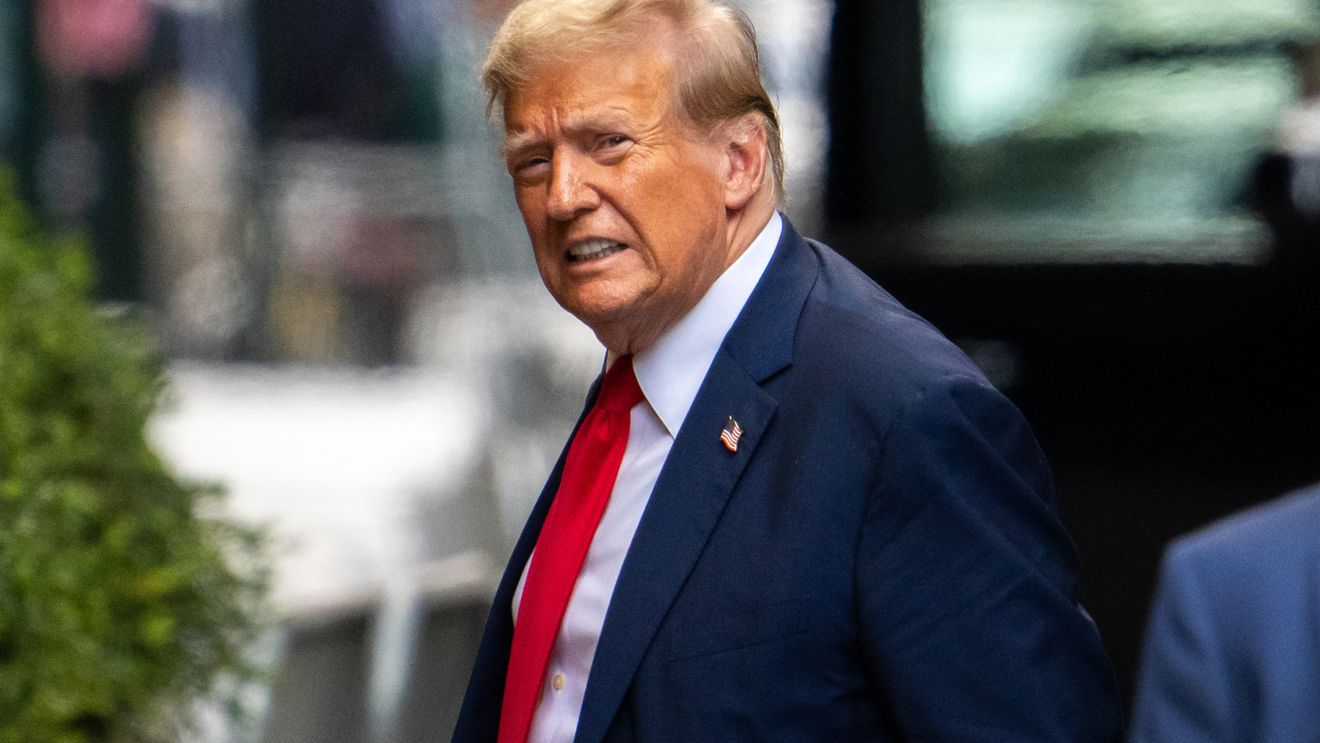 Meta ridică restricţiile pentru conturile de Facebook şi Instagram ale lui Donald Trump