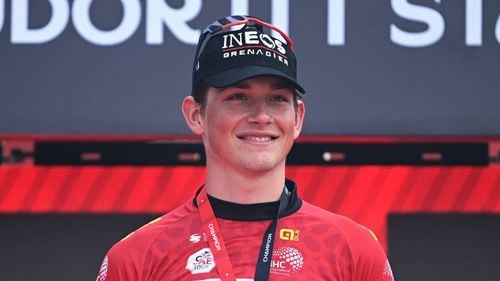 Ciclistul Josh Tarling, învingător în cea de-a doua etapă a Turului Emiratelor Arabe Unite / Tadej Pogacar a terminat pe locul trei