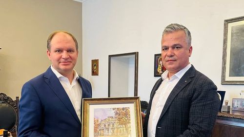 Ion Ceban, primarul pro-rus al Chișinăului, îi răspunde lui Ciprian Ciucu după dezvăluirea că știa înaintea liderilor PNL despre desemnarea lui Adrian Veștea, dar tace despre mesajul invocat: „Nu am nicio implicare în criza politică din România”