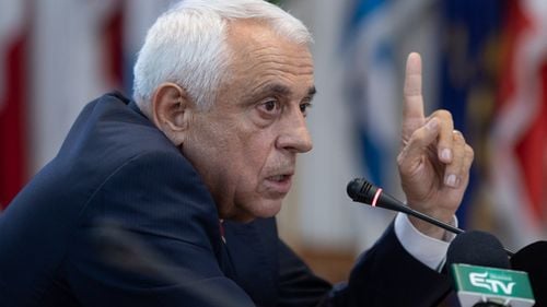 Petre Daea: Punerea în aplicare a Programului de reabilitare a sistemului de irigaţii trebuie să se facă ceas de ceas şi zi de zi, fără întrerupere