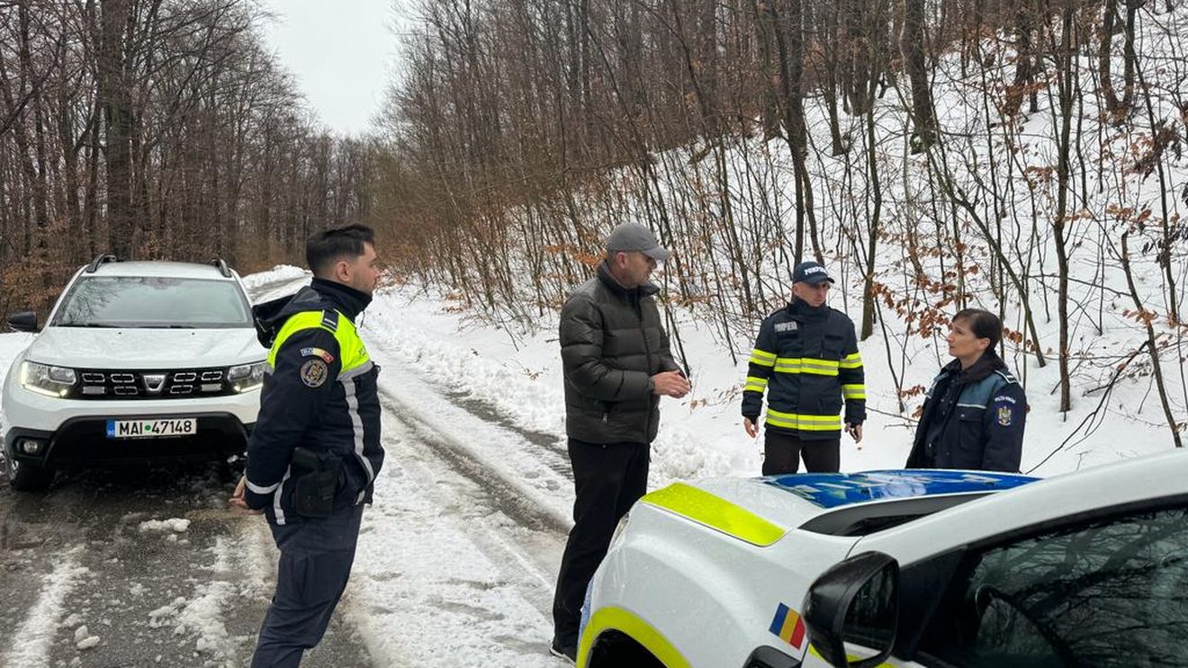 Un adolescent aflat pe o sanie trasă de un autoturism a murit după ce sania s-a lovit de un cap de pod / Poliţiştii au deschis dosar penal pentru ucidere din culpă