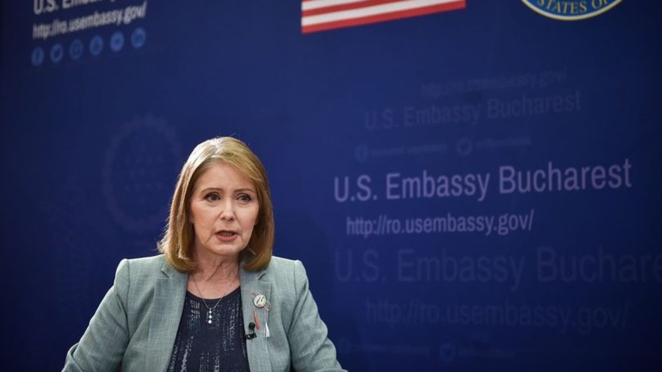 Ambasadoarea SUA, Kathleen Kavalec a vizitat Baza Aeriană 71 de la Câmpia Turzii