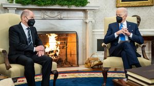Preşedintele american Joe Biden şi cancelarul german Olaf Scholz solicită Rusiei să adopte „măsuri autentice de detensionare” pentru a evita orice conflict cu Ucraina