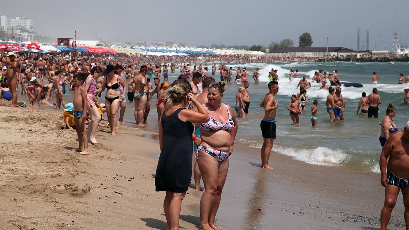 Hotelierii din sudul litoralului reclamă numărul mare al controalelor instituţiilor statului în sezonul estival: în 60 de zile au fost 50 de controale