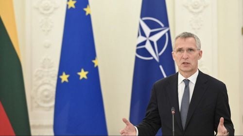 Criza migranților: Secretarul general al NATO atenționează că problema migrației de la frontiera estică a Uniunii Europene încă nu s-a încheiat: „Trebuie să fim vigilenţi”
