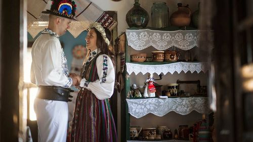 FOTO Destinație turistică inedită. O casă de aproape 120 de ani a fost tranformată în loc de cazare și primește turiștii care vor să scape de aglomerația stațiunilor