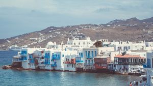 Turism în Grecia: Luna septembrie este tot mai preferată în locul lunii august pentru a evita aglomerația / Creșterea cererii din acest an pentru luna septembrie este o tendință internațională