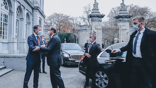 Premierul Franței, testat pozitiv la COVID-19. Prim-ministrul belgian și patru miniștri, în carantină după ce s-au întâlnit luni cu Castex