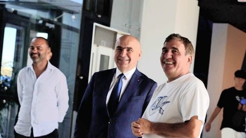 Ilie Bolojan a vizitat Academia Hagi / Premierul a fost prezent și la Ziua Marinei