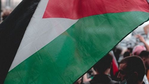 Primul imam gay din lume a fost ucis prin împuşcare în Africa de Sud