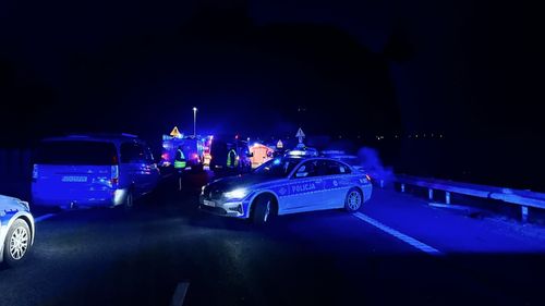 Patru morţi şi 12 răniţi într-un accident major la ieșirea de pe o autostradă din Polonia în care au fost implicate peste 20 de autovehicule