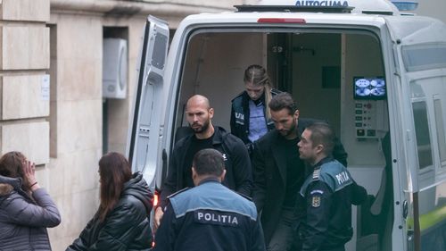 Tribunalul București le-a respins fraților Tate contestația la sechestrul impus pe avere