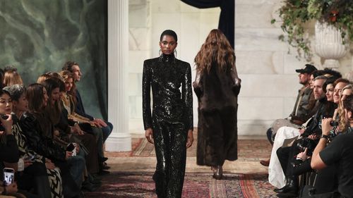 Revine Ralph Lauren la luxul clasic american? Colecția toamnă-iarnă  2026 a fost prezentată la New York Fashion Week