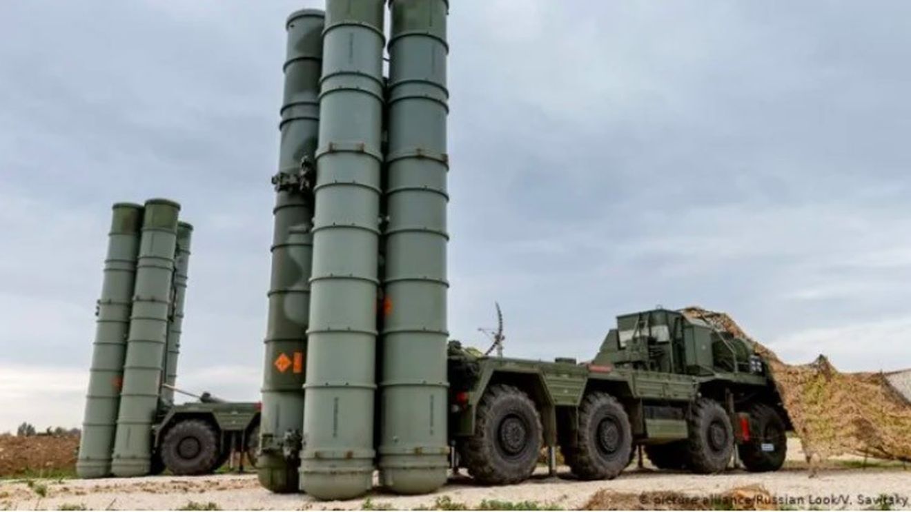 Slovacia ar preda Ucrainei sistemele de rachete S-300, dacă NATO va accepta să le ramburseze