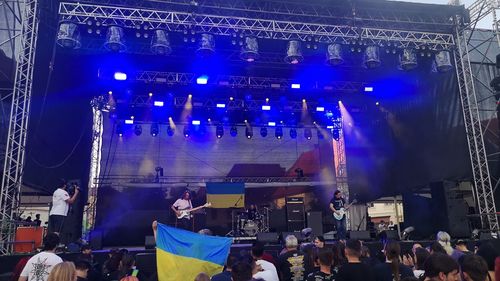 VIDEO Muzicienii ucraineni găsesc inspirație și pe timp de război/ Trupa Stoned Jesus, la ArtMania: „Dacă Rusia oprește lupta, nu mai există război. Dacă Ucraina oprește lupta, nu mai există Ucraina”