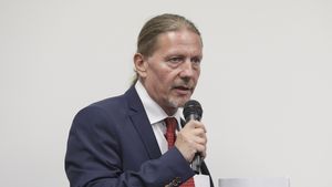 A murit fostul jurnalist Matei Vîrtosu, purtătorul de cuvânt de la Avocatul Poporului