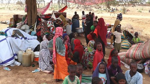 Situaţie dramatică în Sudan: Human Rights Watch denunţă violenţe sexuale generalizate la Khartoum / Paramilitarii au violat în grup chiar şi fetiţe de nouă ani