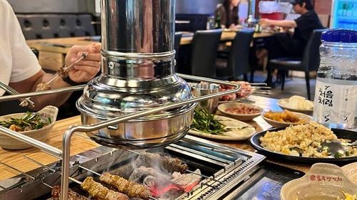 Cercetătorii sud-coreeni au dezvoltat un nou tip de aliment hibrid sustenabil, care combină orez şi celule de carne de vită, despre care cred că ar putea contribui la rezolvarea crizelor alimentare