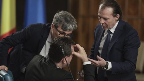 SURSE Guvernul va tăia săptămâna viitoare salariile demnitarilor. Varianta aflată în discuție acum: scădere cu 25% pe perioada crizei cauzate de coronavirus