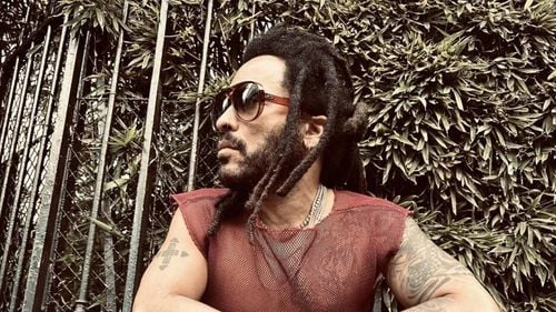 Lenny Kravitz lansează un nou album, "Blue Electric Light", primul din ultimii cinci ani