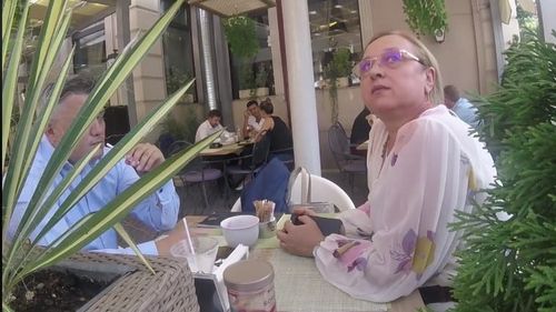 VIDEO Cum răspunde prefectul Capitalei, Speranța Cliseru, când este abordată de un cetățean revoltat după violențele jandarmilor din 10 august