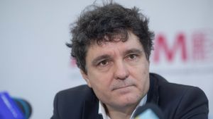 Nicuşor Dan, despre intenţia de comasare a alegerilor: Cred că nu este normal pentru democraţie ca două alegeri total diferite să fie comasate