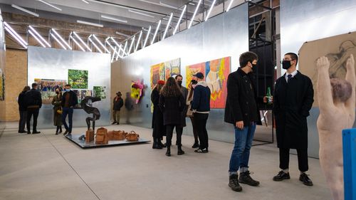 FOTO Un vizitator pe minut la expoziția de artă contemporană DIPLOMA. Cunoaște 4 dintre artistele din noua generație care au expus