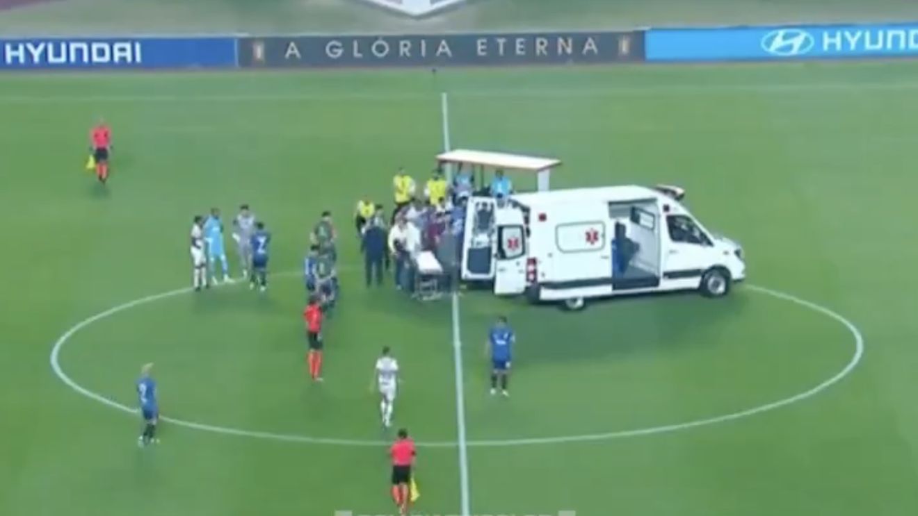 Victimă a unei probleme cardiace, un jucător s-a prăbuşit pe teren în timpul unui meci din Copa Libertadores – VIDEO