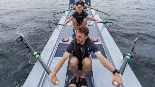 Trei frați din Marea Britanie încearcă să traverseze Oceanul Pacific în timp record, după ce au cucerit Atlanticul