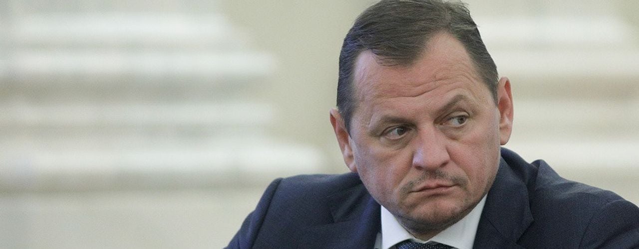 EXCLUSIV Curtea de Apel București i-a admis șefului SIE, Gabriel Vlase, sesizarea Curții Constituționale legat de neconstituționalitatea unor articole de lege care reglementează analiza plagiatelor / Vlase este suspect de plagiat în lucrarea de doctorat