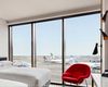 Un fost terminal de aeroport din New York a devenit unul dintre cele mai bune hoteluri din lume