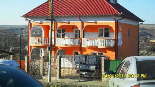 Povestea cartierului de romi horahai din orașul tulcean Babadag, care a intrat în carantină totală/ În 2016, primarul le-a demolat casele construite ilegal și a câștigat alegerile la un singur vot