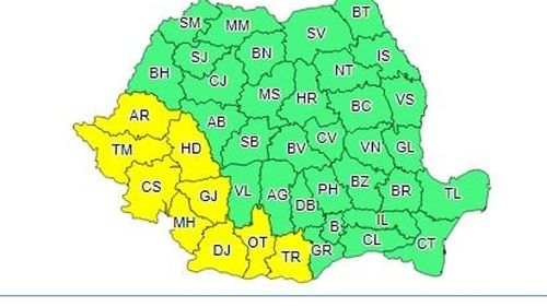 Instabilitate atmosferică în sud-vestul ţării în intervalul 1 – 2 iulie / Averse cu caracter torenţial, descărcări electrice și intensificări de scurtă durată ale vântului