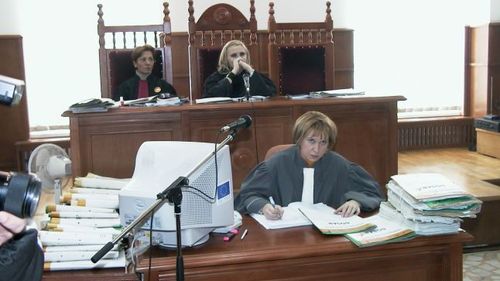 Grefierii solicită Direcţiilor de Sănătate Publică testarea tuturor angajaţilor din cadrul autorităţii judecătoreşti: Instanţele şi parchetele din România au devenit adevărate focare de răspândire a noului coronavirus