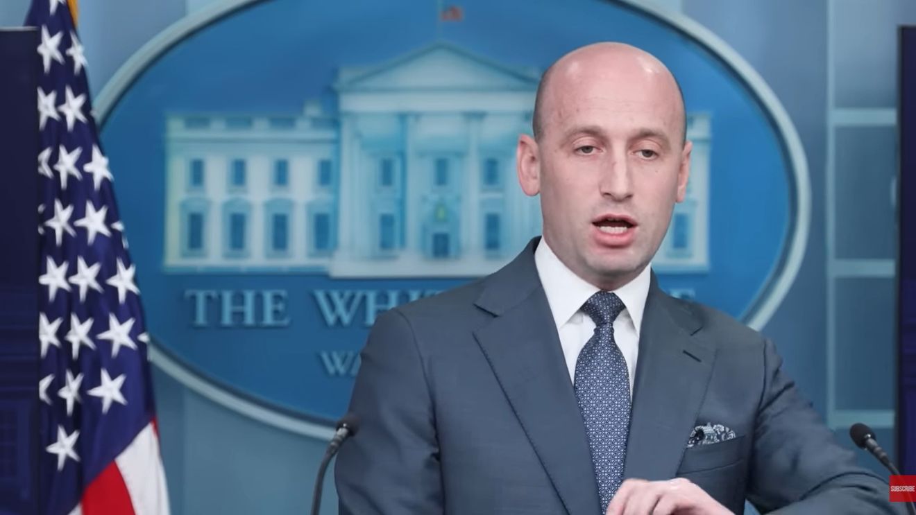 Agenții federali care au ucis un protestatar în Minneapolis ar fi putut încălca protocolul, admite unul dintre cei mai influenți și radicali consilieri ai lui Donald Trump
