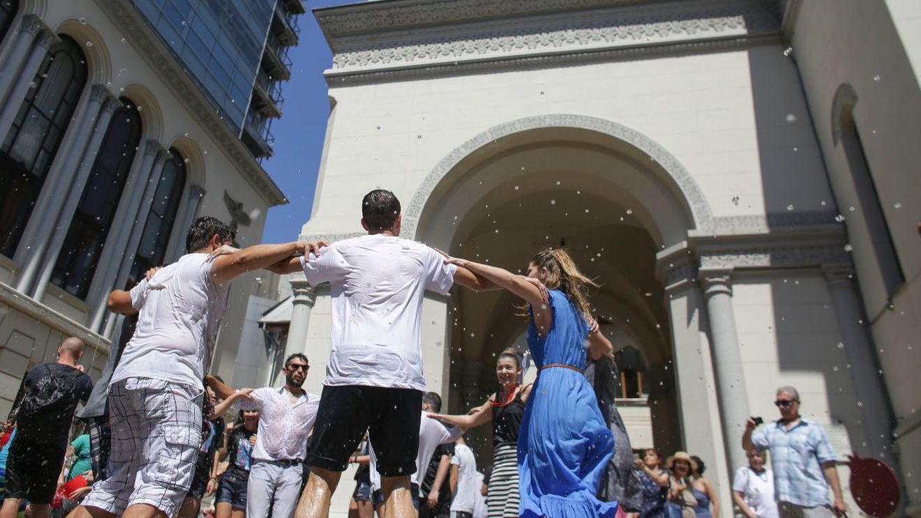 Festivalul Strada Armenească începe la Grădina Botanică din Bucureşti