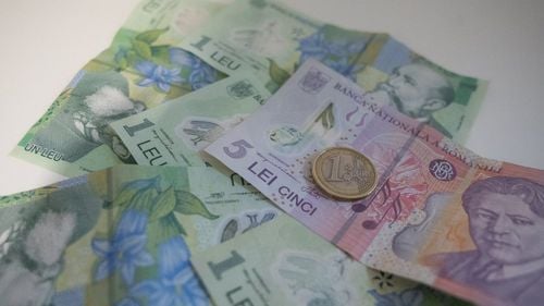 Prima plată a burselor pentru elevi se va face pe 20 noiembrie, pentru lunile septembrie și octombrie