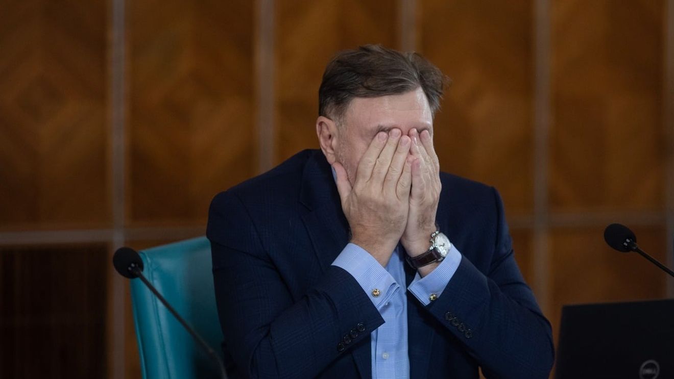 Moţiune simplă împotriva ministrului Sănătăţii, Alexandru Rafila / Dezbatere şi vot, luni