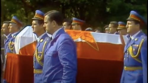 Primarul Belgradului dorește ca rămășițele lui Tito să fie mutate înapoi în Croația, țara sa natală, declanșând o dezbatere mai fierbinte decât o vară balcanică - POLITICO