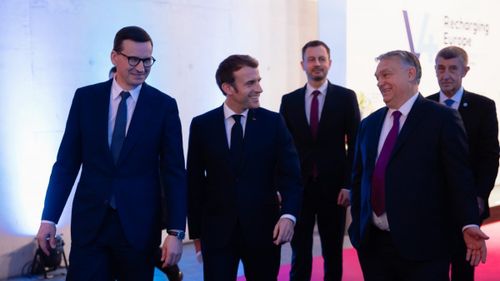 Emmanuel Macron a solicitat Ungariei și Poloniei să respecte statul de drept, la reuniunea liderilor din Grupul Visegrad / Migrația, fondurile europene și opoziția ungară, printre subiectele discutate